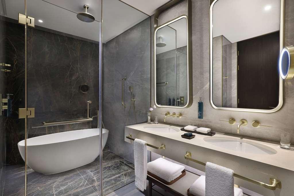 Embassy Suites By Hilton Dubai Business Bay Cameră foto